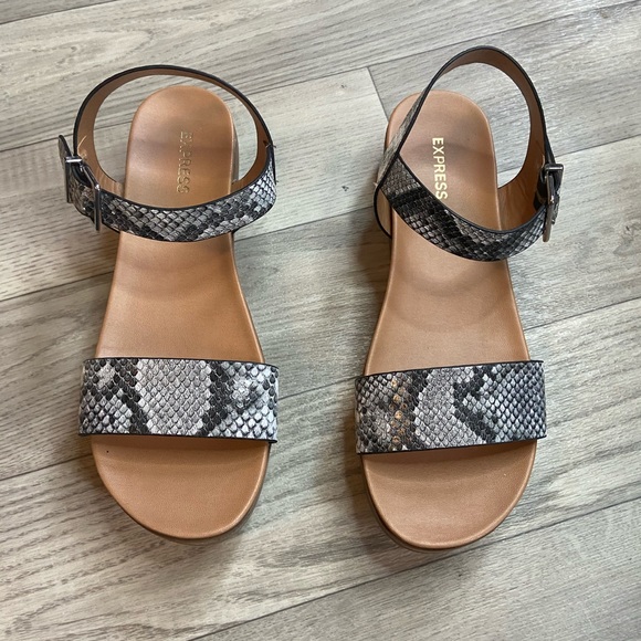 Express platform sandal - Picture 3 of 3